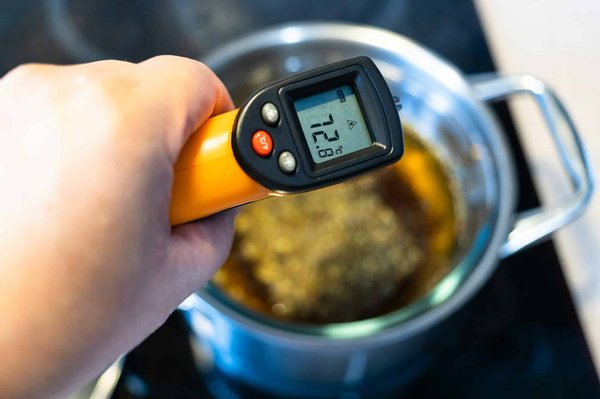 Thermomètre infrarouge de cuisine : comment l'utiliser correctement ?