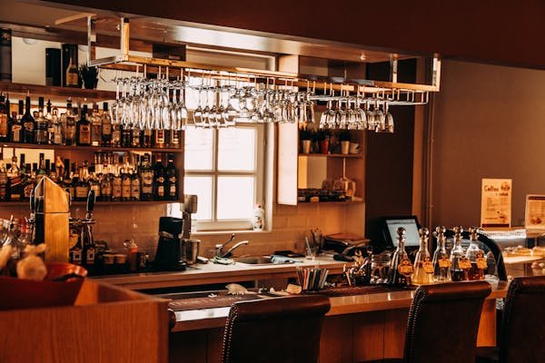 Les essentiels pour devenir un spécialiste du matériel de bar