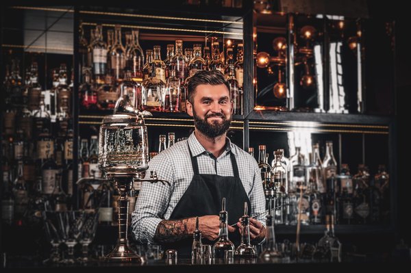 Devenir expert en équipement de bar : 10 incontournables à connaître